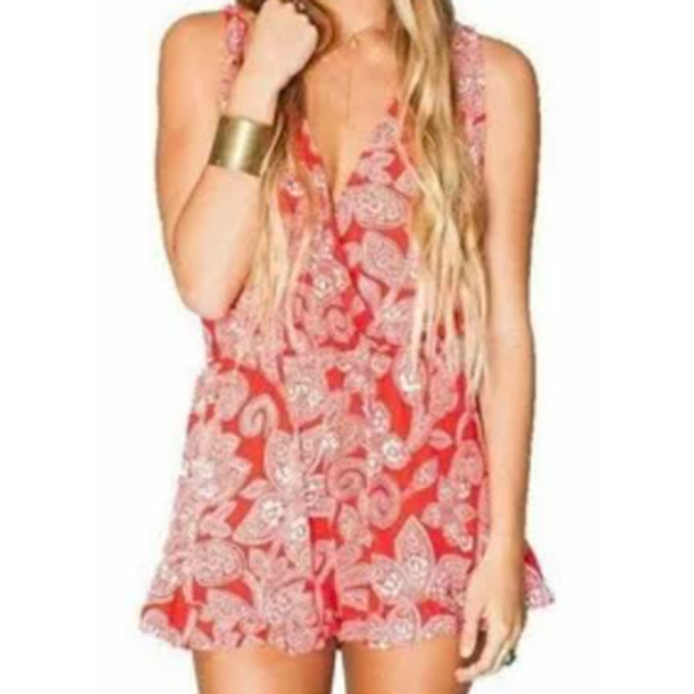 EUC Show Me Your Mumu Womens Sz M Red White Floral Sleeveless One Piece Romper - Picture 1 of 12